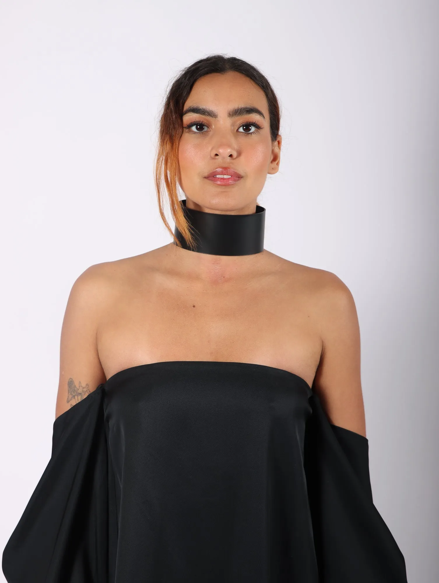 PL Choker in Black by Aumorfia